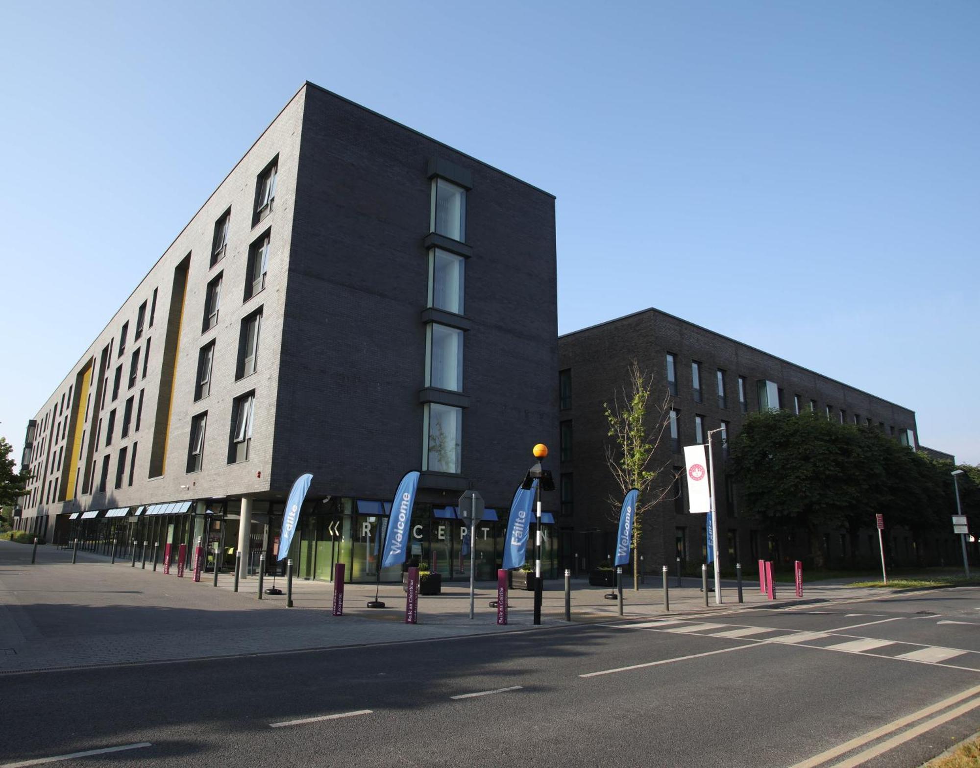 Goldcrest Village Apartments University Of Galway Ngoại thất bức ảnh
